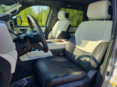 2024 Toyota Sequoia Capstone