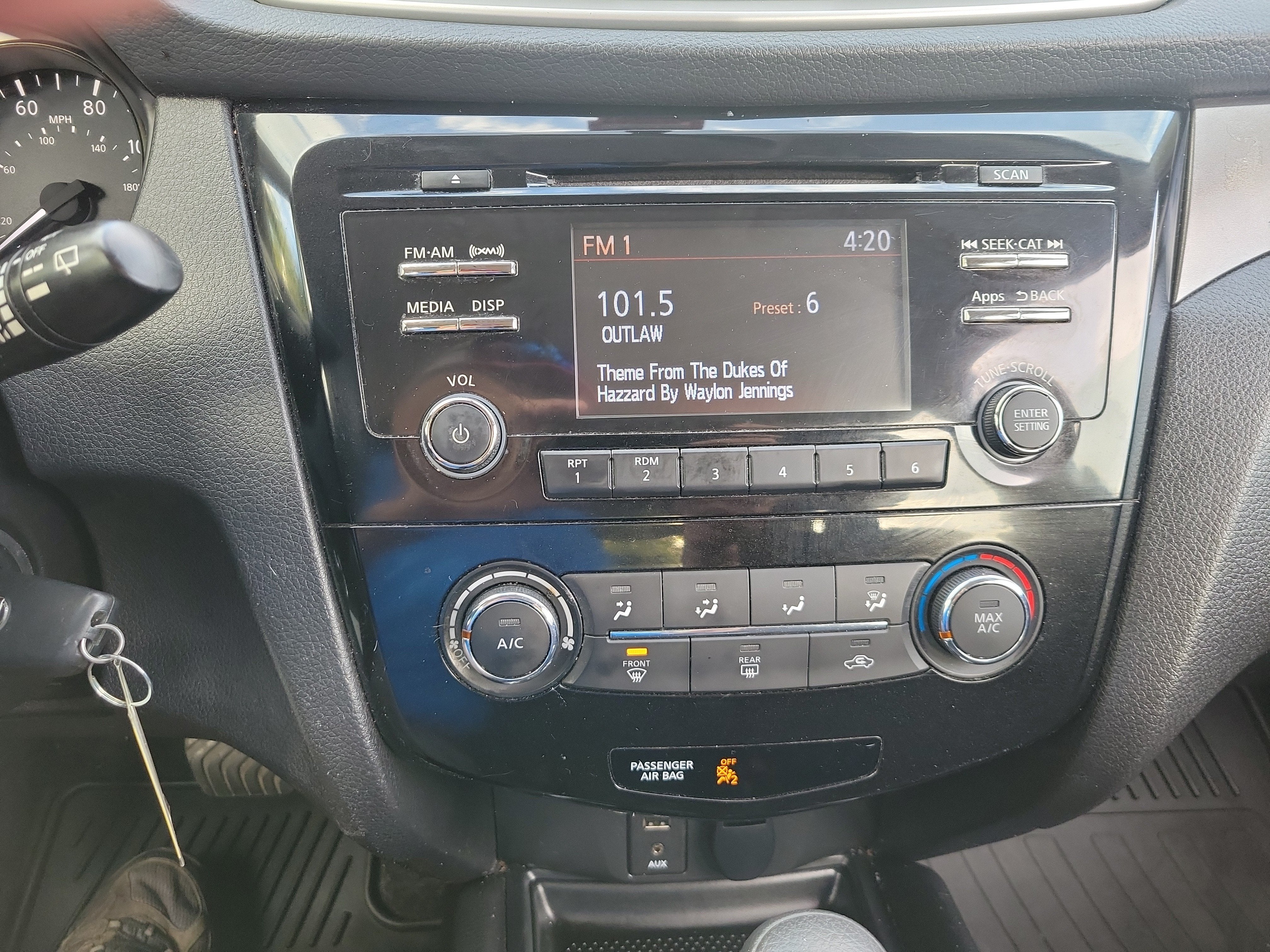 2016 Nissan Rogue S